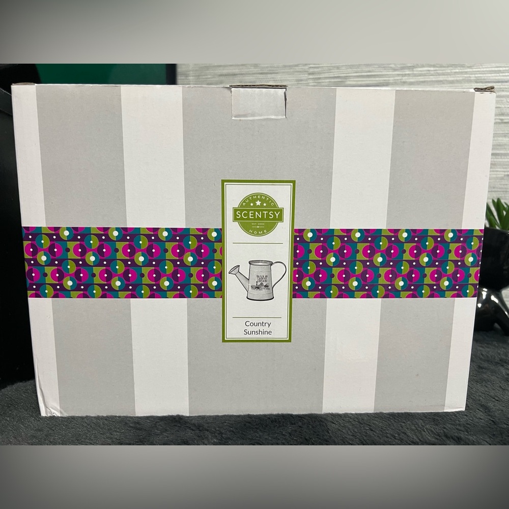 Scentsy Country Sunshine Warmer NIB!
